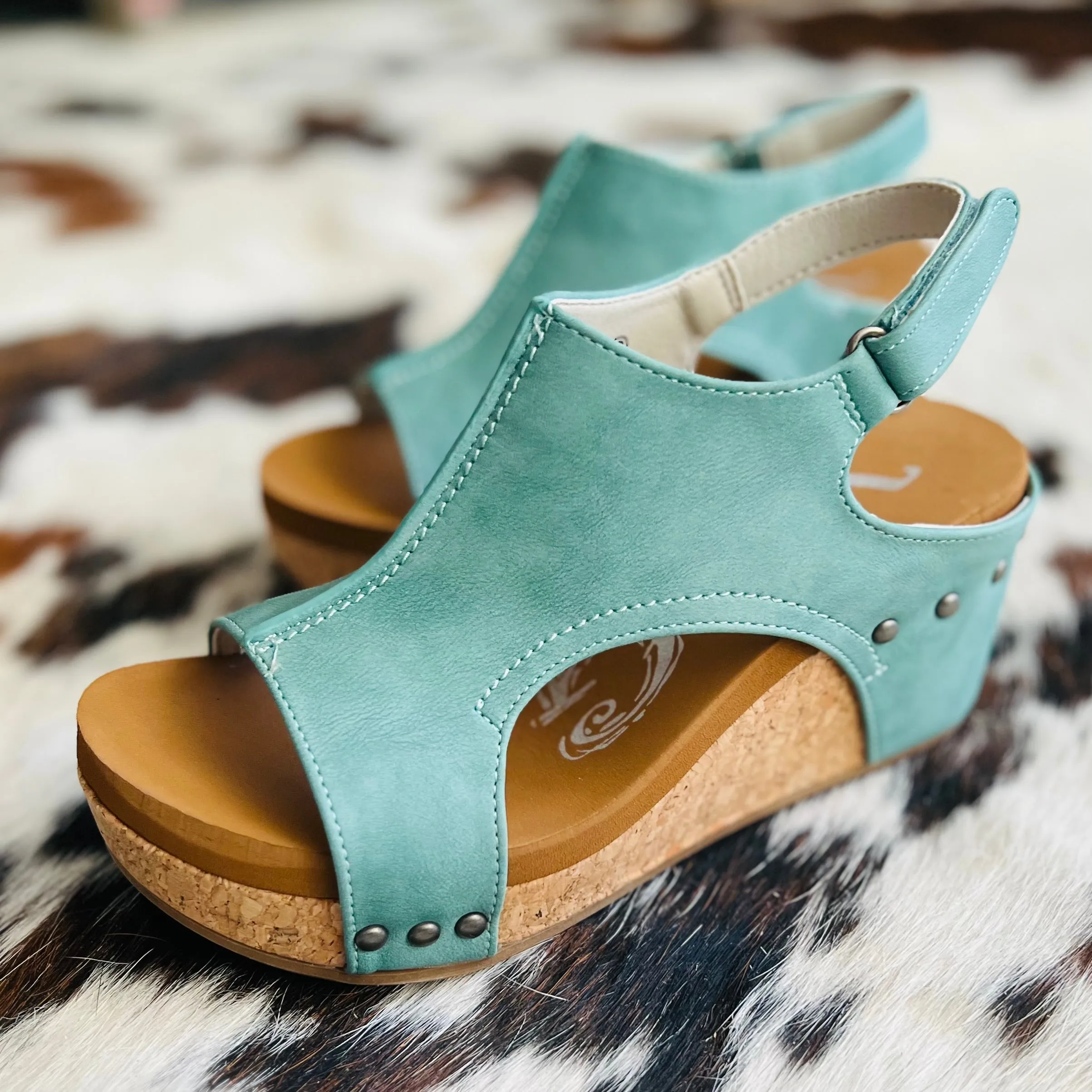 Afternoon in London Wedges*