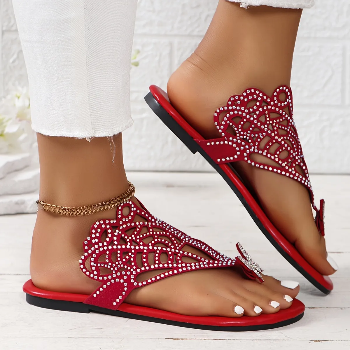 Amozae-Shimmering Rhinestone Butterfly Slide Sandals - Fashion-Forward Casual Flip Flops for Summer - Lightweight, Breathable, and Quick-Dry Flat Shoes with Adjustable Hollow Out Design