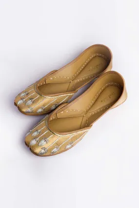 Basanti Gulab - Embroidered Gold Jutti