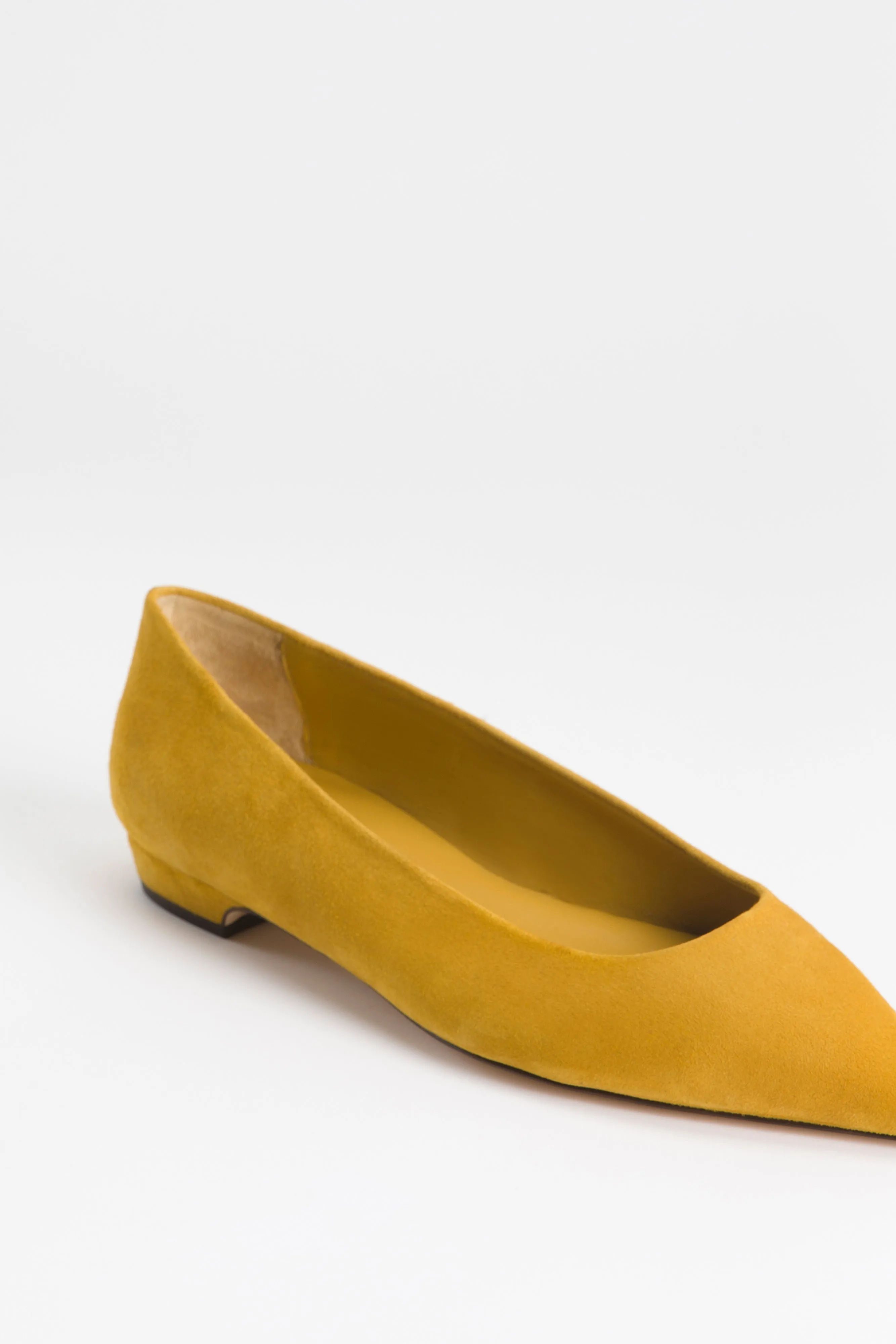 CHUNKY FLAT | SUEDE MUSTARD001