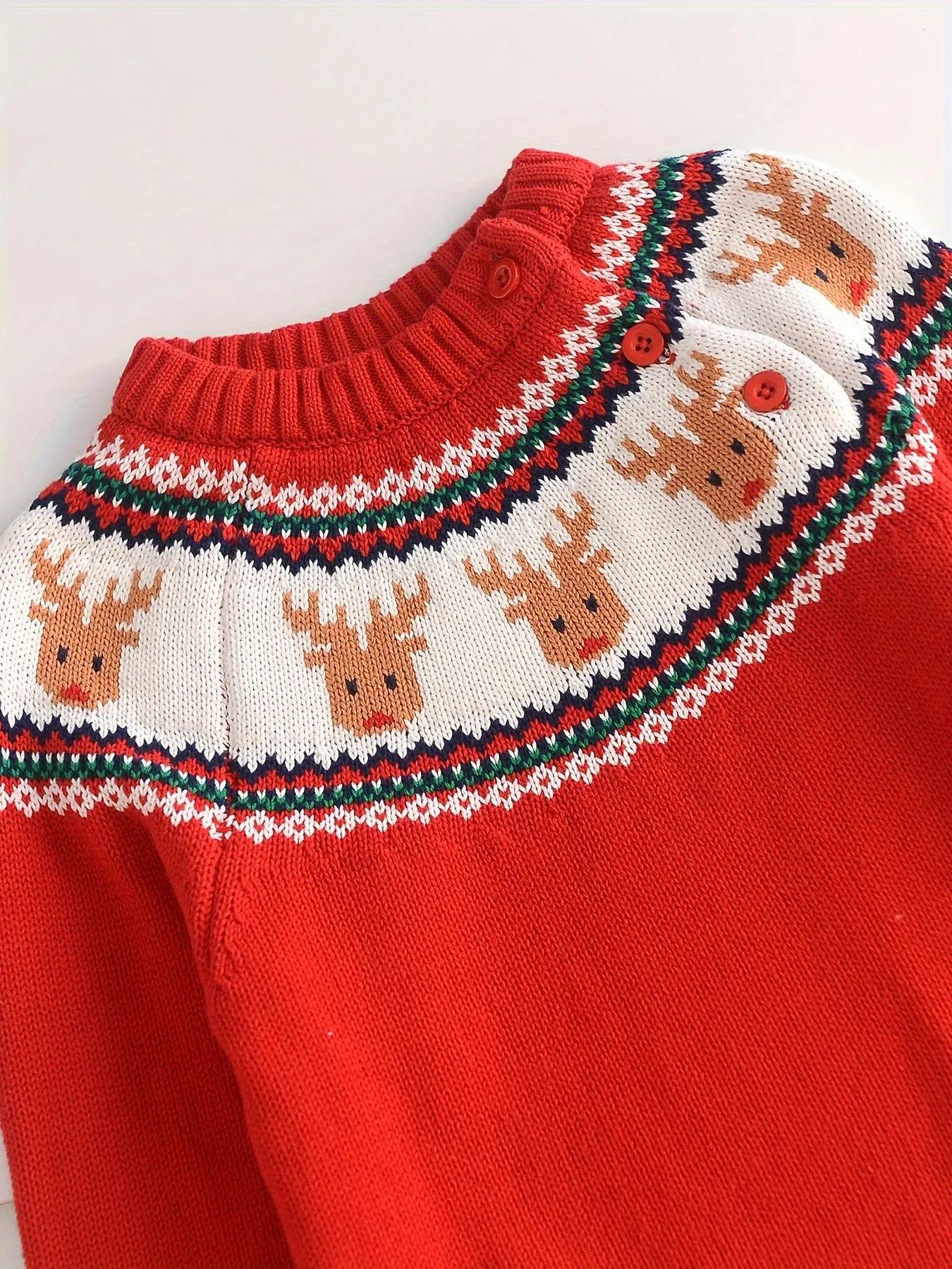 Cozy Cotton Knit Christmas Sweater for Boys & Girls - Cute Embroidered Flowers, Soft & Warm Pullover with Round Neck