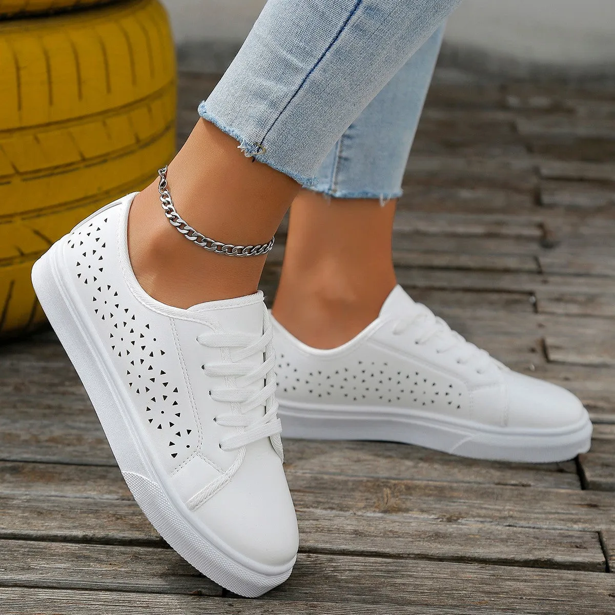 Cutout Flat Lace-up Shoes