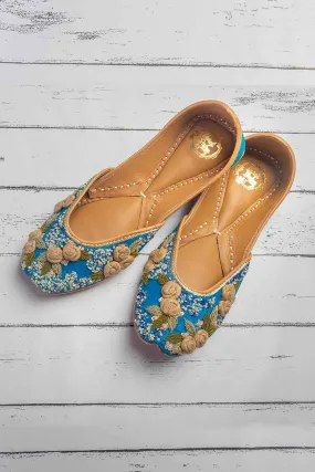 Hand Embroidered Blue Floral Jutti