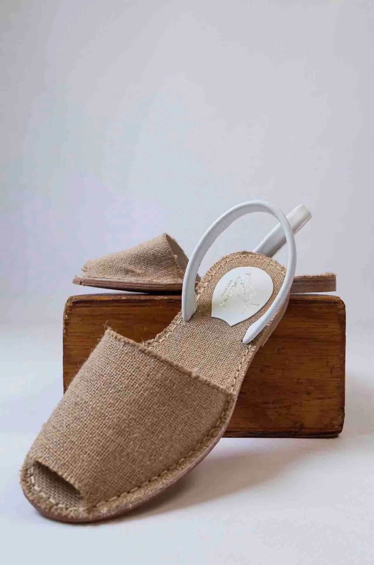 Inkolives - Maiorchina Sandals in Hessian