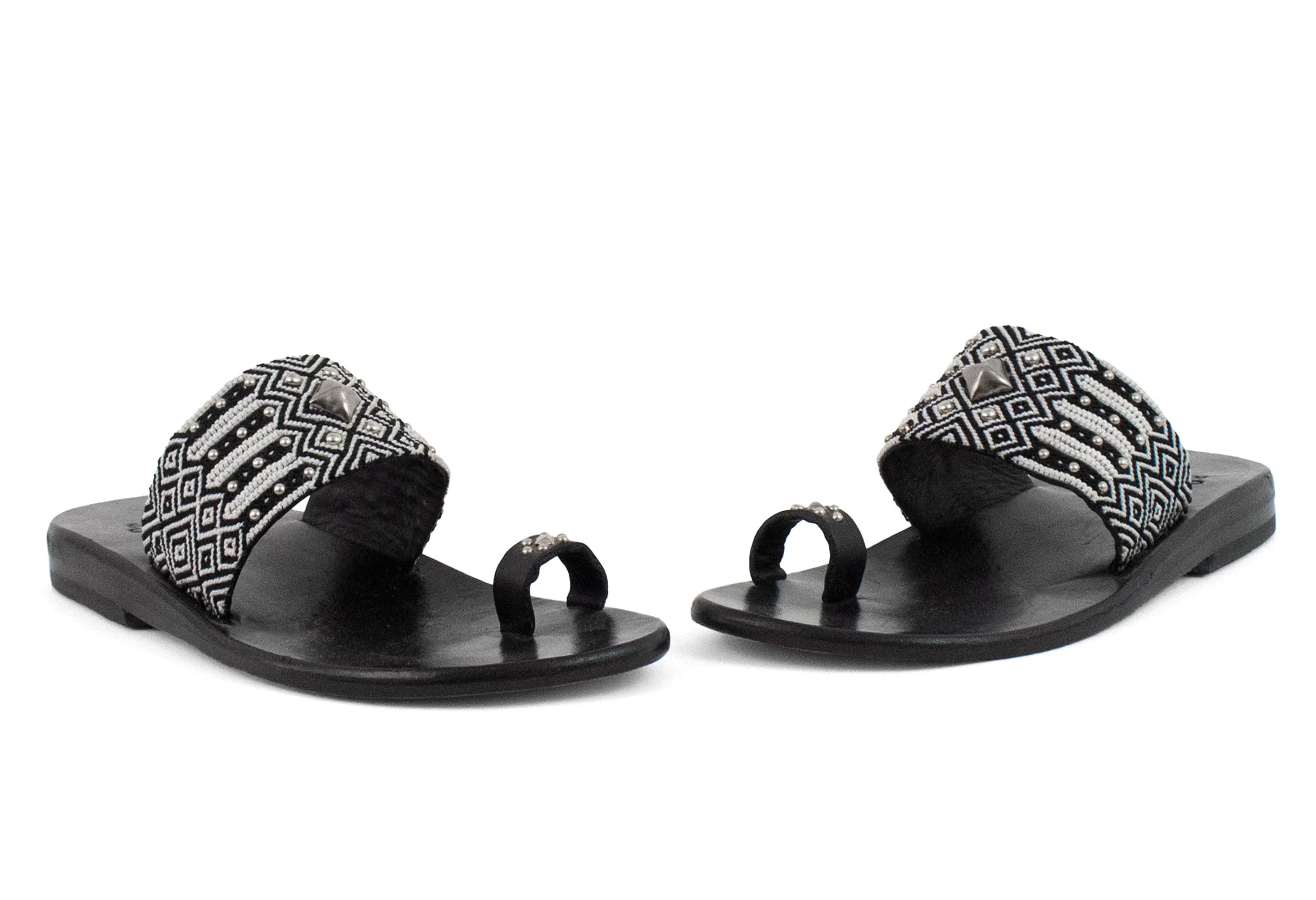 Papi Blk-Wht Woven Sandal