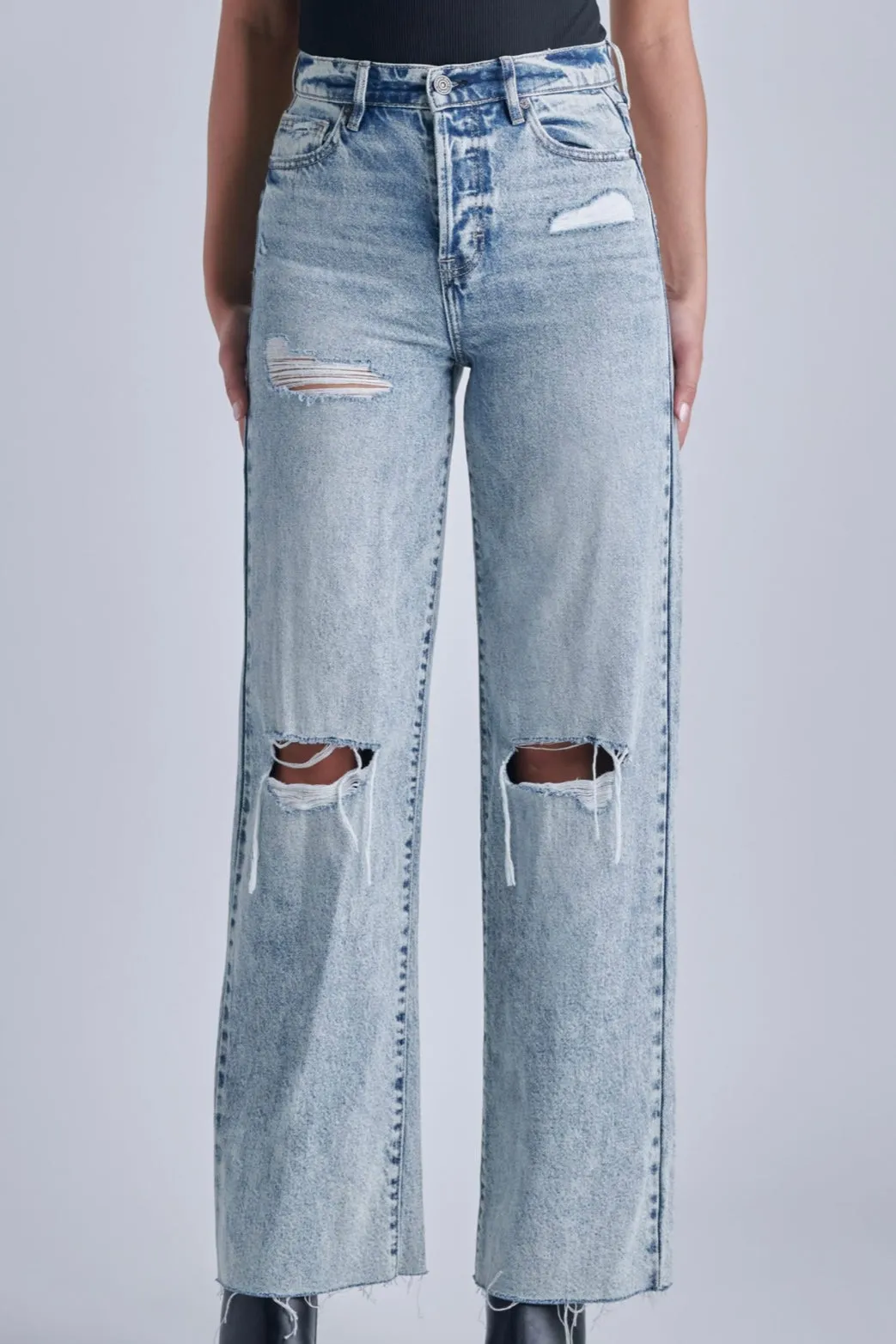 PORT MEDIUM WASH DENIM JEANS