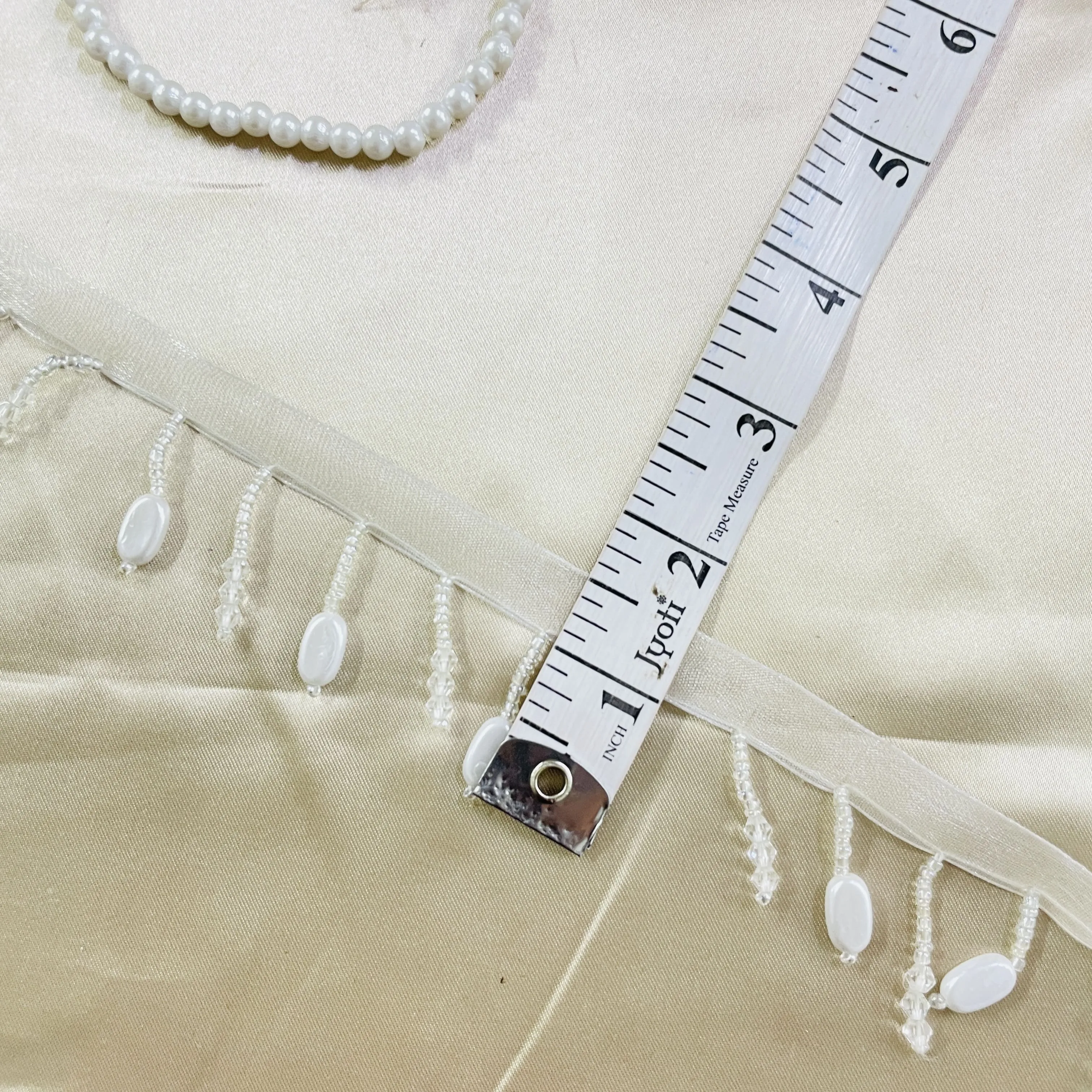 White Pearl CutDana Hanging Lace