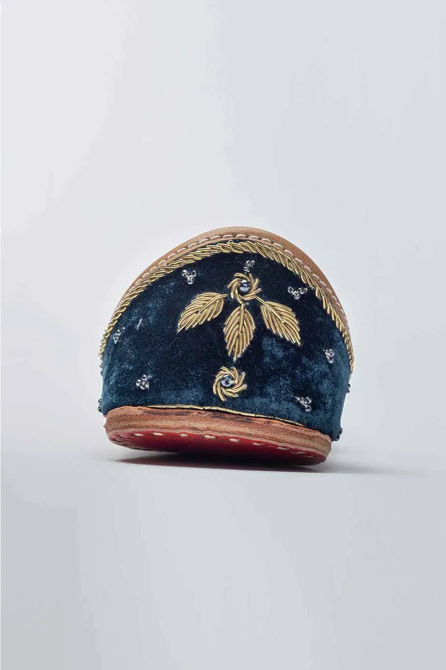 Zardozi Embroidered Blue Velvet Jutti