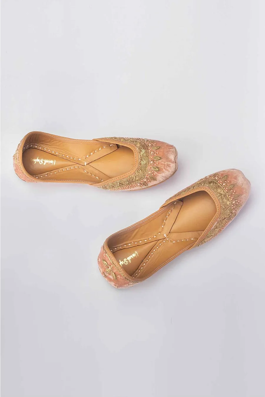 Zardozi Embroidered Pink Velvet Jutti